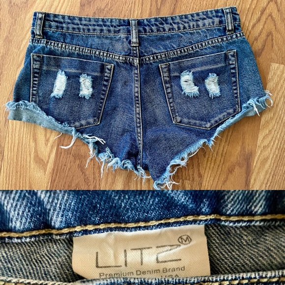 LITZ Distressed DENIM Cutoff Style SHORTS Size Medium - Picture 5 of 5
